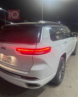 جیپ گراند شیرۆکی